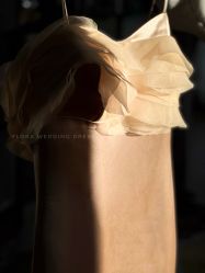 -Flora婚纱礼服定制租赁店