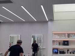-PE SALON