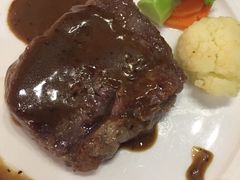 -亮马河饭店翠雅咖啡厅