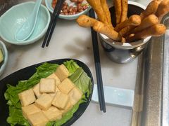 -巴渝瓦肆重庆鲜火锅(宝龙环湖店)