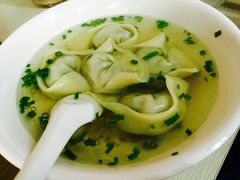 荠菜肉馄饨-潘国仙耳光馄饨(黄家阙路店)