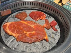 -阪尚皇·原切牛排·烤肉火锅自助(北京路店)