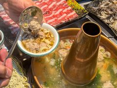 -洞庭洲·防空洞火锅·铜锅涮肉·烧烤(新百广场店)