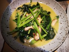 奶油菠菜-穹六人间 people 6(岳阳路店)