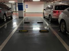 场地-南翔东方伟业广场-停车场