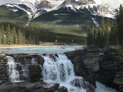 -阿萨巴斯卡瀑布观景点