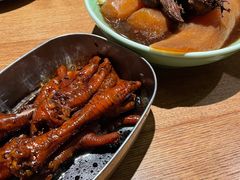 弄堂里的卤鸡爪-弄堂里·寻味杭州(湖滨银泰in77C区店)