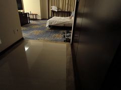 -郑州粤海酒店(郑州二七广场店)