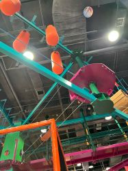 -欧酷世界动力星球(王府井奥莱UP TOWN店)