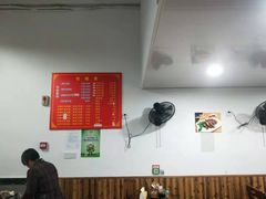 大堂-何永光123鲜牛肉馆(1号店)