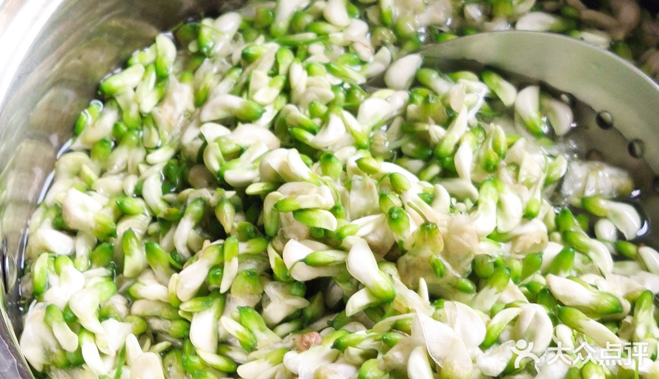 车厘子厨房🍳五月母亲节槐花香饺子🥟