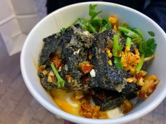 -黑色经典臭豆腐·湖南特产(步行街店)