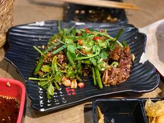 卤烤麻辣手撕兔-何师烧烤Pro ·江湖川菜·小龙虾·精酿(太古里旗舰店)