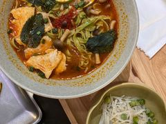 -théATRE茶聚场·餐厅(环球金融中心店)