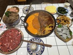 -旧街市鲜货老火锅(大光路店)