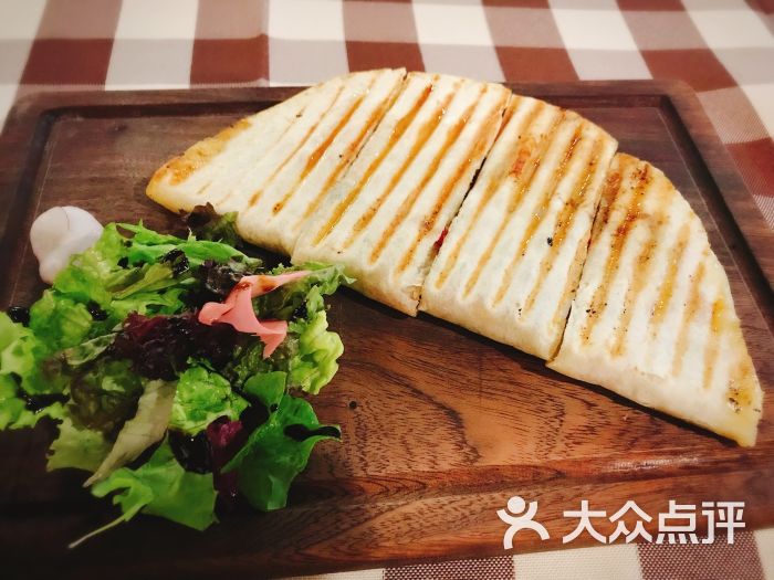 墨西哥鸡肉薄饼