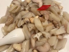 荷塘三宝/例-亢龙太子酒轩(东湖店)