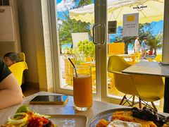 -The Sunny Side Cafe Station 1