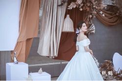 -派丽莫Pellimo原创设计婚纱品牌