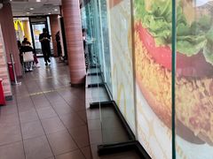 -麦当劳(虹梅路地铁站店)