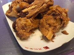 -吴记酱骨炖菜馆(西大直街店)