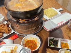 -阿润打边炉·鲜切鸡煲(华漕店)