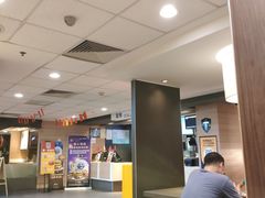 大堂-麦当劳(洪山商场店)