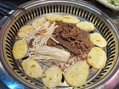 -汉城烤肉·黑金冠(华山路店)