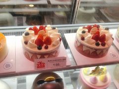-巴黎贝甜(大宁国际商业广场店)