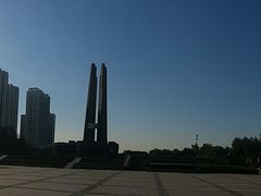 -唐山抗震纪念碑广场