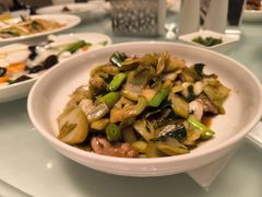 酸菜炒大肠-京香轩·中餐厅(上海中庚聚龙酒店)