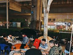 -老街烧烤大排档·地道湖北菜·龙虾馆(汉口火车站店)