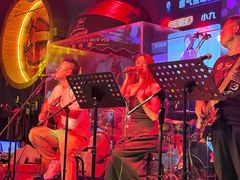 -Famous肥猫墨西哥音乐餐吧(五棵松华熙LIVE店)