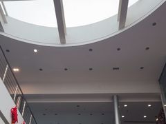 -成都中升之星奔驰4S店