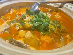 -魏铭鱼头捞饭(晋阳路店)