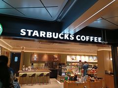 -星巴克臻选(上海中环广场2F店)