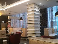 -昆明朗威酒店(昆明站火车站双桥夜市风情街店)