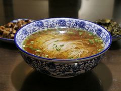 红汤面底-裕兴记•蟹黄面馆(人民广场店)