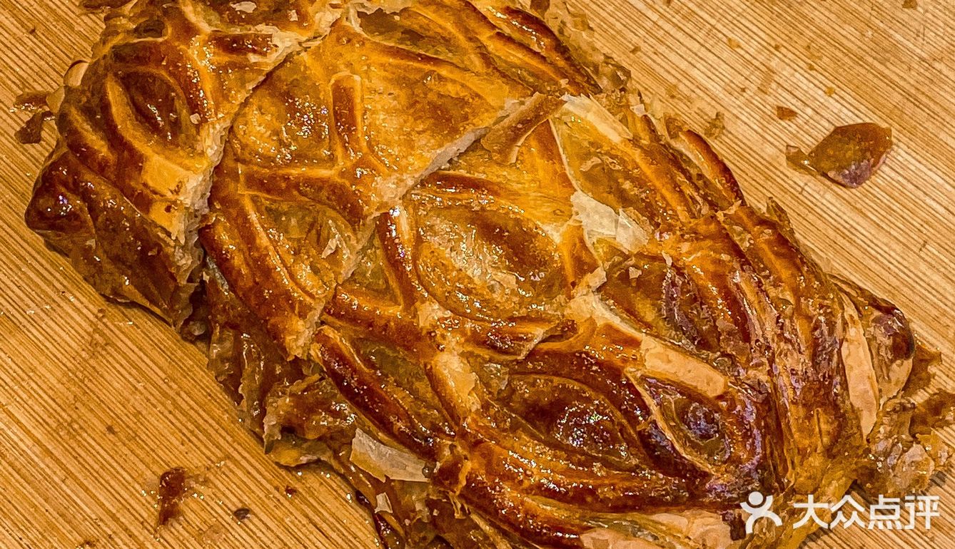 我前面的小哥哥一口气买了8个⁉️