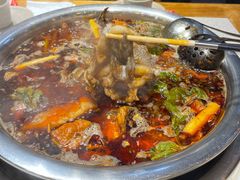 -肖肖酸萝卜鱼火锅(总店)