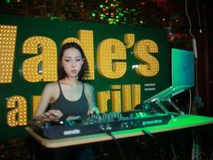 -味德西餐音乐酒吧 Wade's Bar&Grill