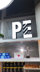 -PE SALON 