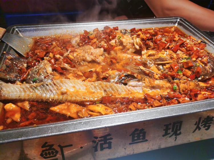 鱼厂香辣烤鱼(凯德广场店)-"之前一直是在赛格打卡吃饭,前几天在大众