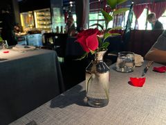 -弦月窗LUNETTE BY AMANDA(复兴路店)