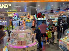 -反斗乐园π·电玩·高空拓展·蹦床(龙华天虹店)