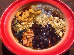 -爆炸头阿姨小四川正宗川味小吃(无任何分店)