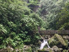-龙水峡地缝景区