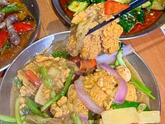 -后街佬·炭火鲜鱼杂(33小镇店)