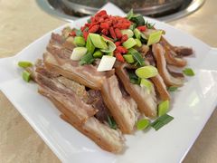 -墨脱石锅椰子鸡•香草鸭•东山羊(大东海店)