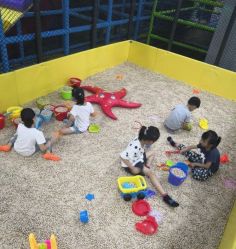 -蹦贝运动中心·蹦床·攀岩·闯关(龙岗店)